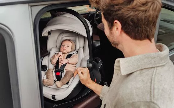 Britax Romer Baby-Safe PRO 0-13 kg + Baza Vario funkcjonalność