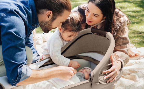 Zaleta Britax Romer Venna + Gondola 2w1