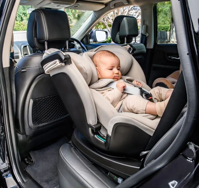 Britax Romer Swivel Grow Max Air 0-25 kg cecha