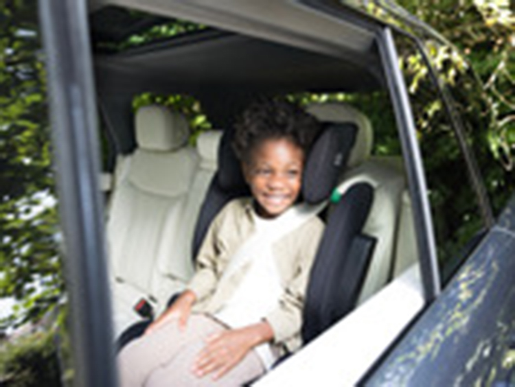 Joie I-Traver i-size 15-36 kg funkcjonalność