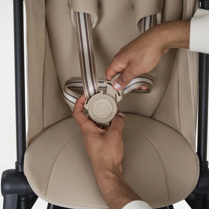Zaleta Cybex Agis