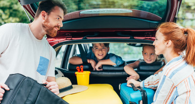 Kiedy jest możliwy przewóz dziecka w samochodzie bez fotelika?